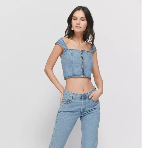 NWT Lioness Papa Don't Preach Denim Zip Crop Top Tank Women's Medium Light Wash - Picture 2 of 15